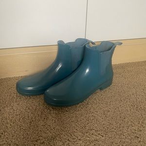 original refined chelsea booties